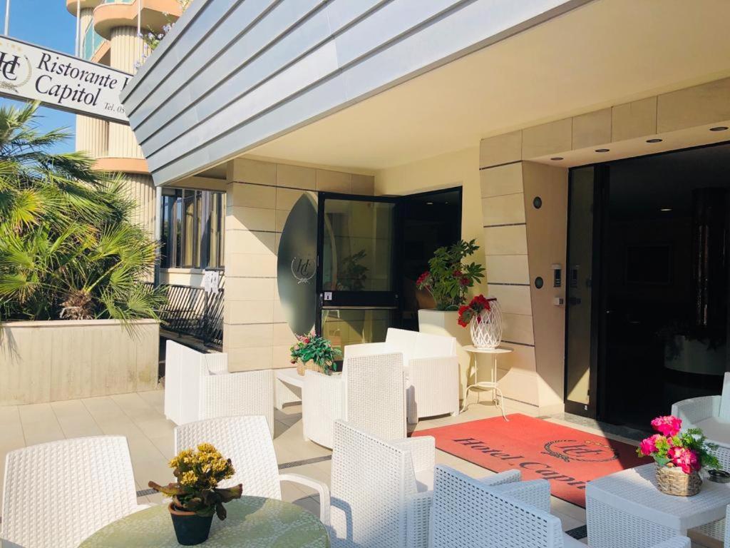 Hotel Capitol San Mauro Mare Exterior photo
